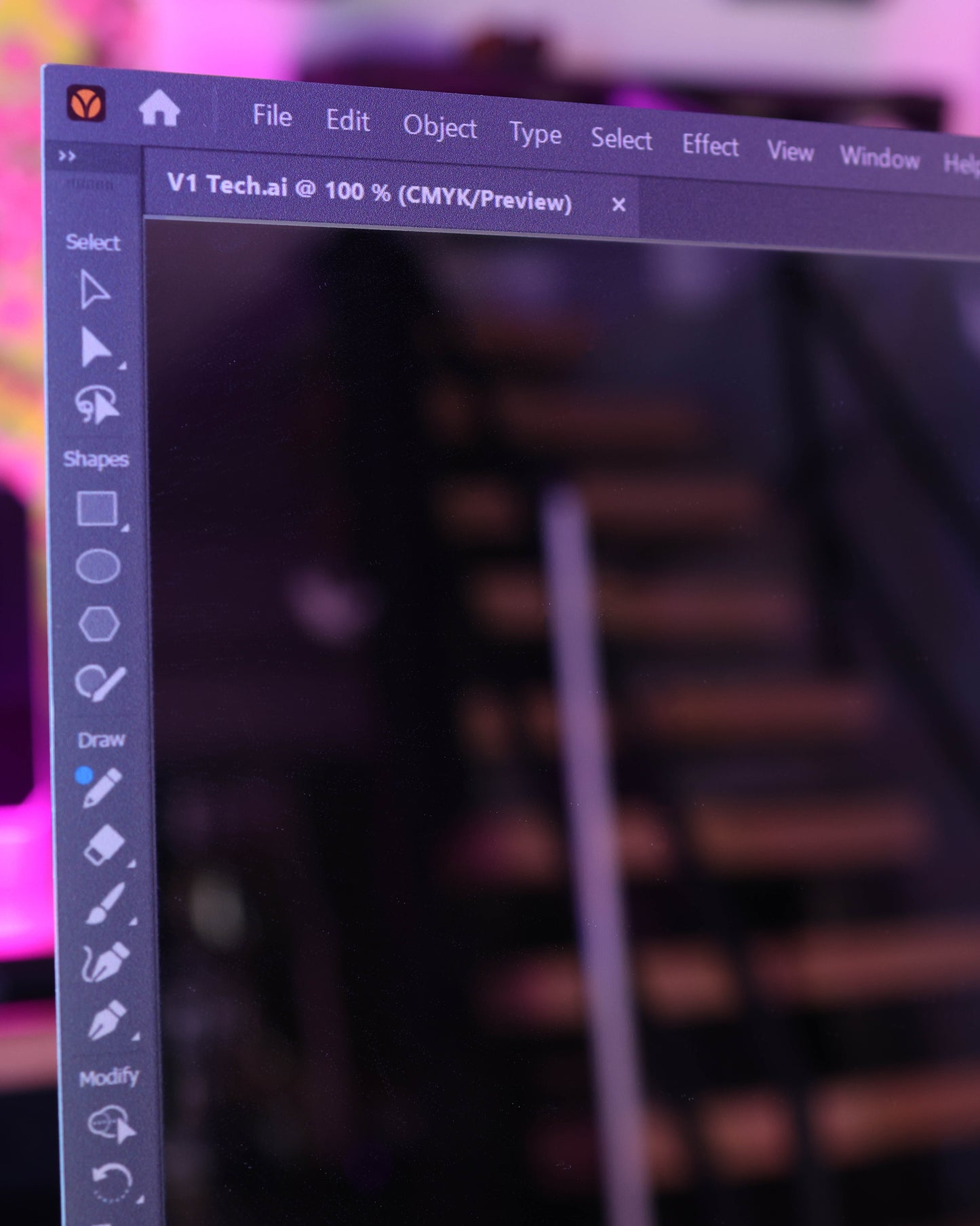 V1 Tech Illustrator Creator Mirror